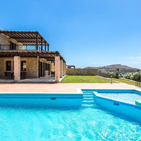 Poseidon Villa, Nestled In The Picturesque South, By Thinkvilla Lefkogeia Esterno foto