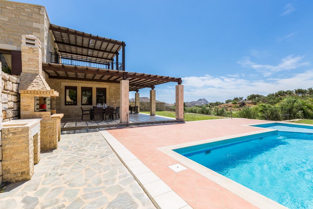 Poseidon Villa, Nestled In The Picturesque South, By Thinkvilla Lefkogeia Esterno foto