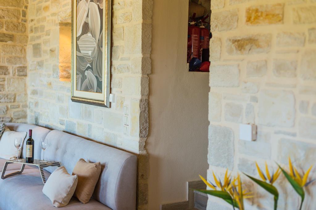 Poseidon Villa, Nestled In The Picturesque South, By Thinkvilla Lefkogeia Esterno foto